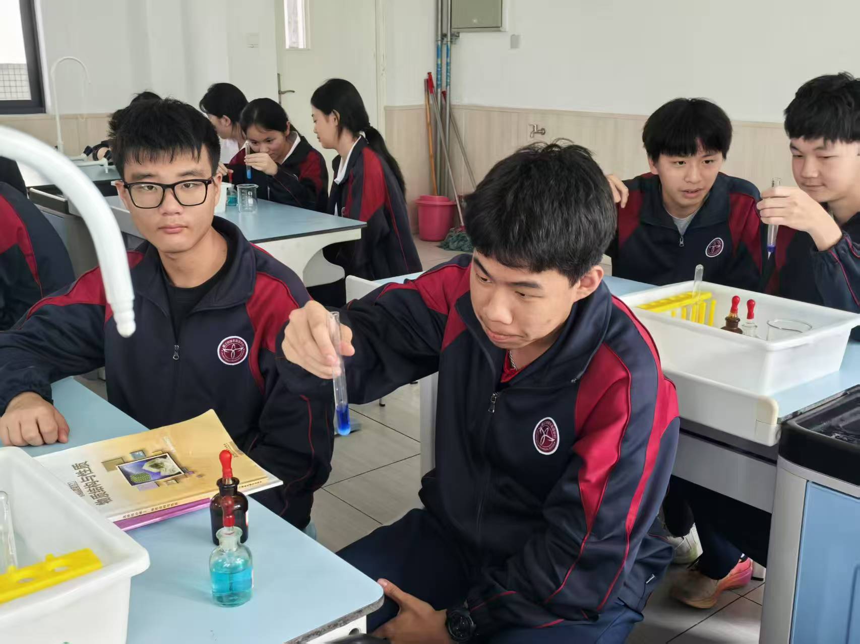 微信图片_20250427213352.jpg